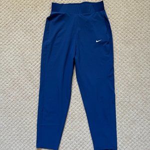 Nike Dri-Fit Lightweight Women's Pants